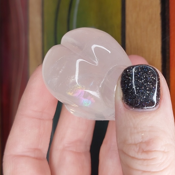 Quartz Crystal Alien Skull Carving - Picture 4 of 7